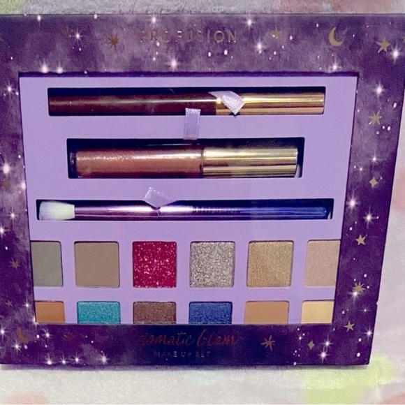 WRITTEN IN THE STARS | PRISMATIC GLAM 15-PC KIT - Picture 1 of 4